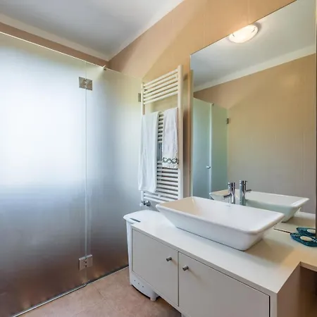 Ferienhaus Guestready - Paracoba House