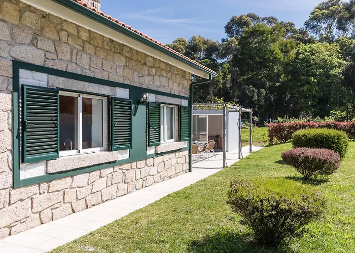 Guestready - Paracoba House Ferienhaus Moledo (Viana do Castelo)